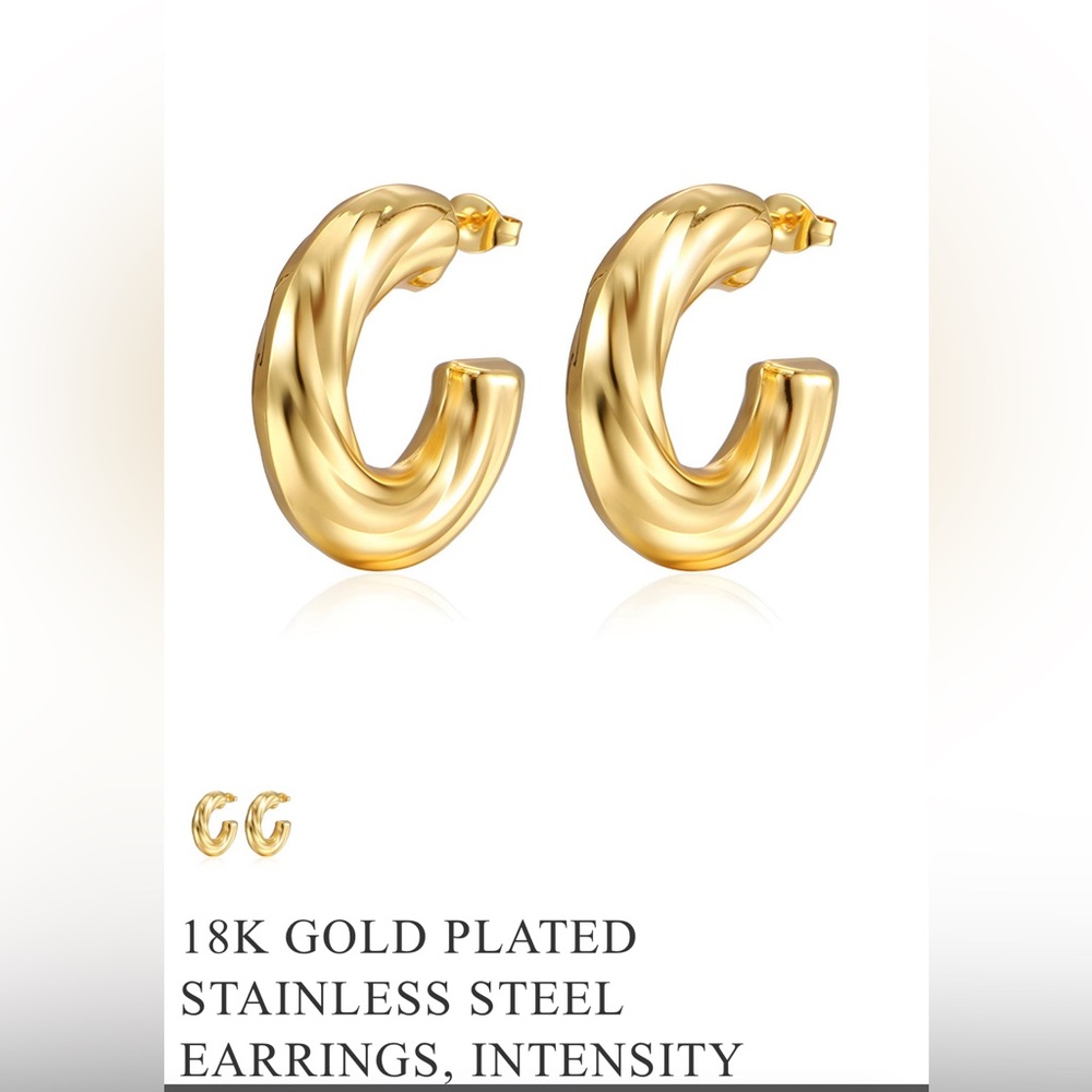 18K GOLD PLATED EARRINGS!